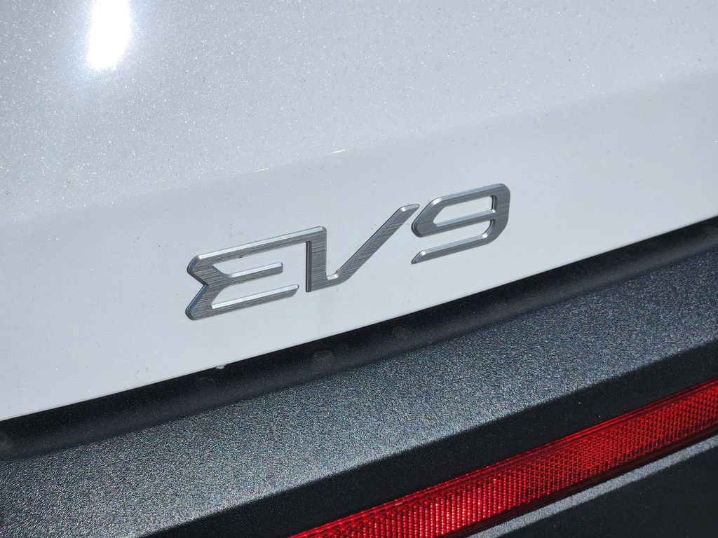 New 2026 Kia EV9 Wind image 12