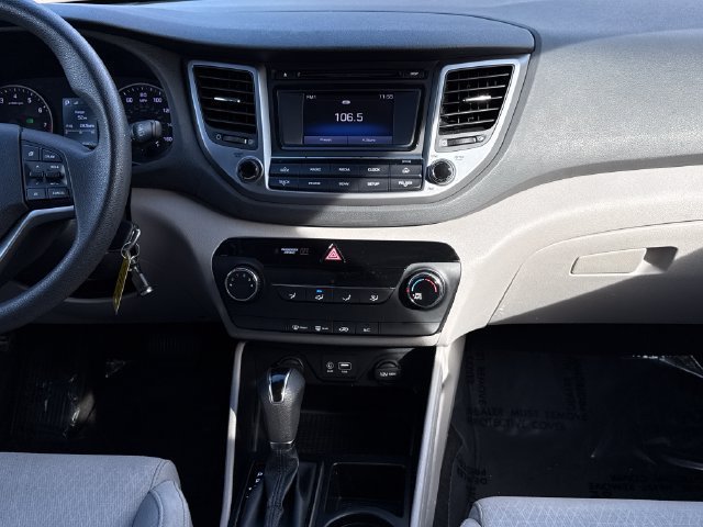 Used 2017 Hyundai Tucson SE w/ SE Popular Package 02 FWD image 10