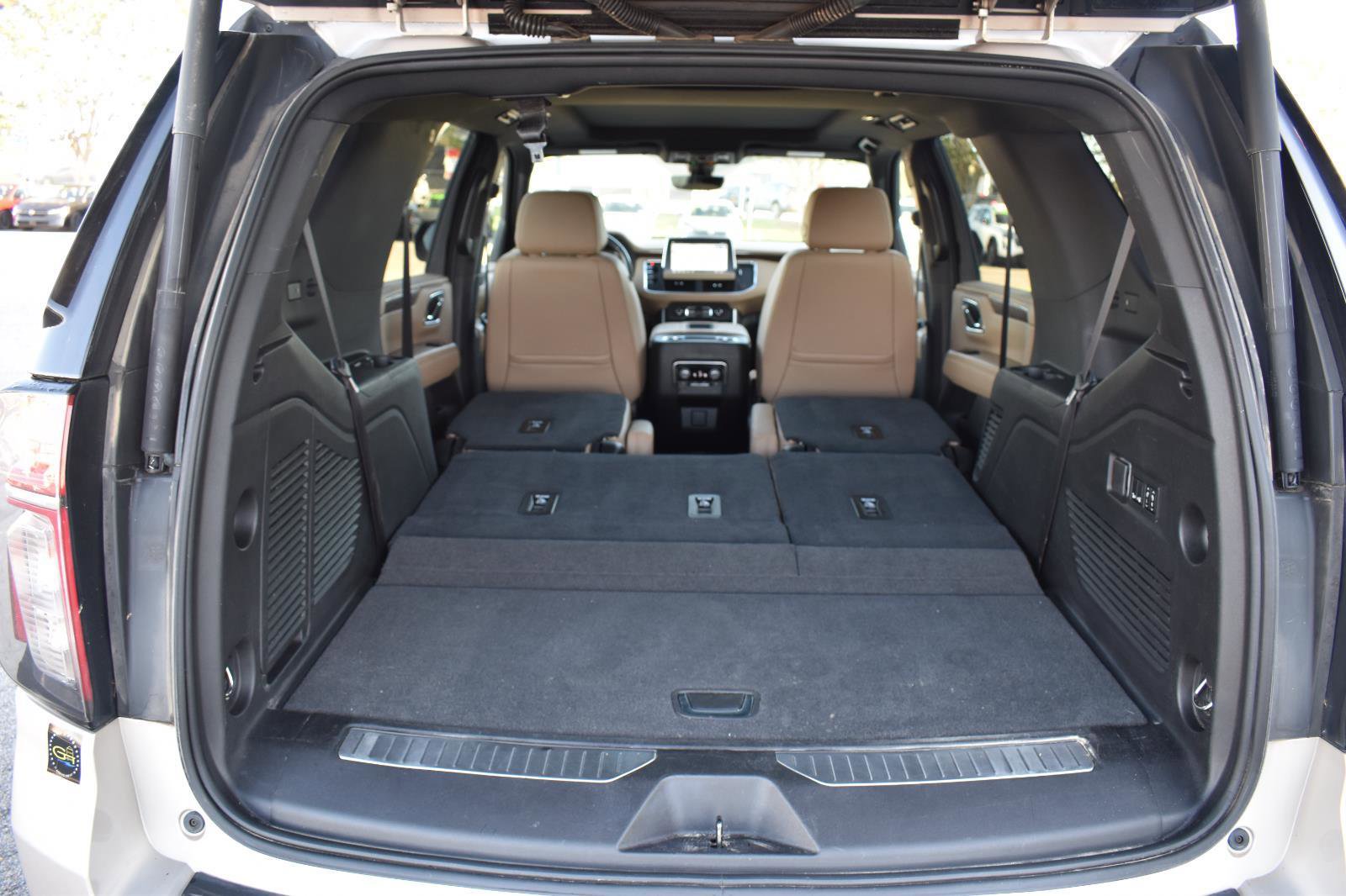Used 2021 Chevrolet Tahoe Premier w/ Premium Package RWD image 64