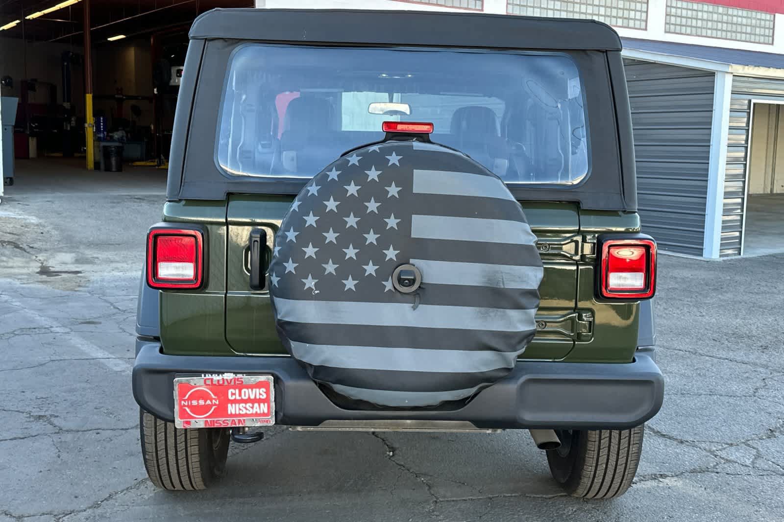 Used 2023 Jeep Wrangler Sport AWD/4WD image 8