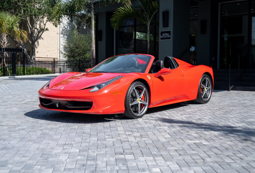 Used 2013 Ferrari 458 Spider RWD image 10