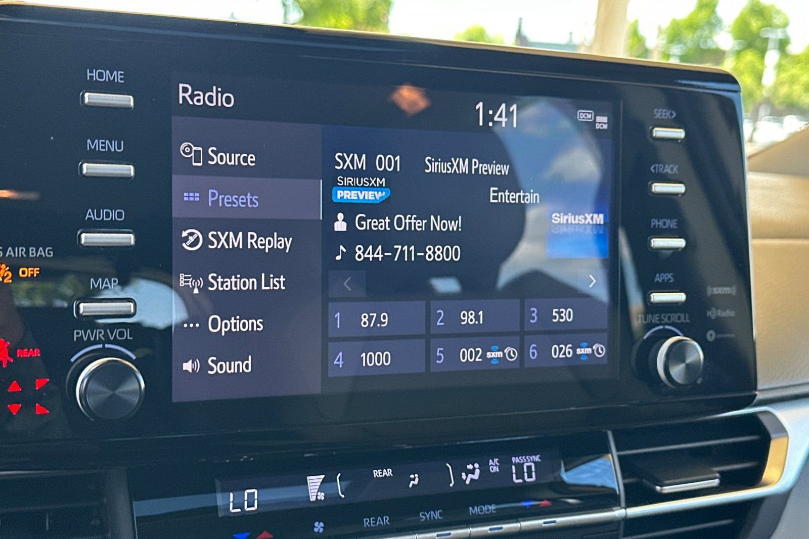 Certified 2022 Toyota Sienna XLE FWD image 24