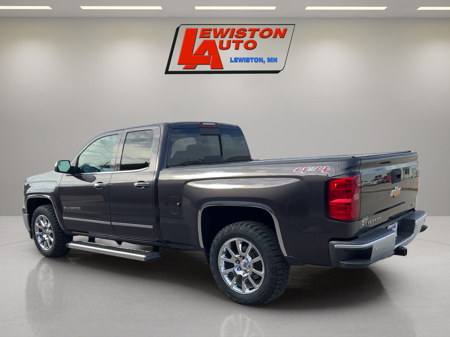 Used 2015 Chevrolet Silverado 1500 LTZ w/ LTZ Plus Package AWD/4WD image 3