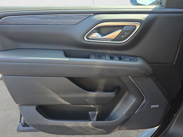 Used 2024 GMC Yukon SLT w/ SLT Premium Package AWD/4WD image 29