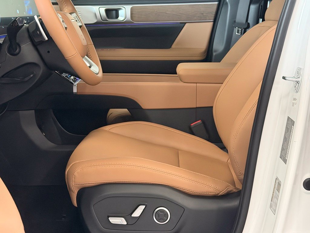 New 2027 Hyundai Santa Fe Limited AWD/4WD image 10
