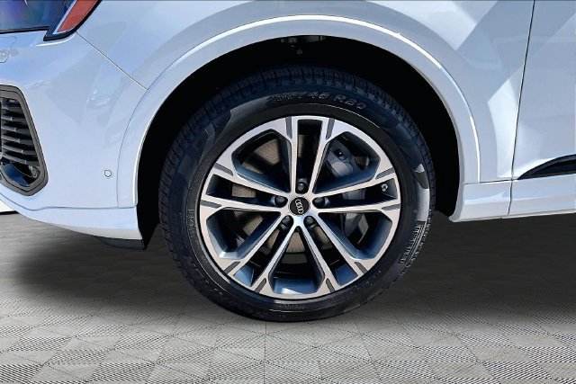 New 2026 Audi Q7 2.0T Premium AWD/4WD image 8