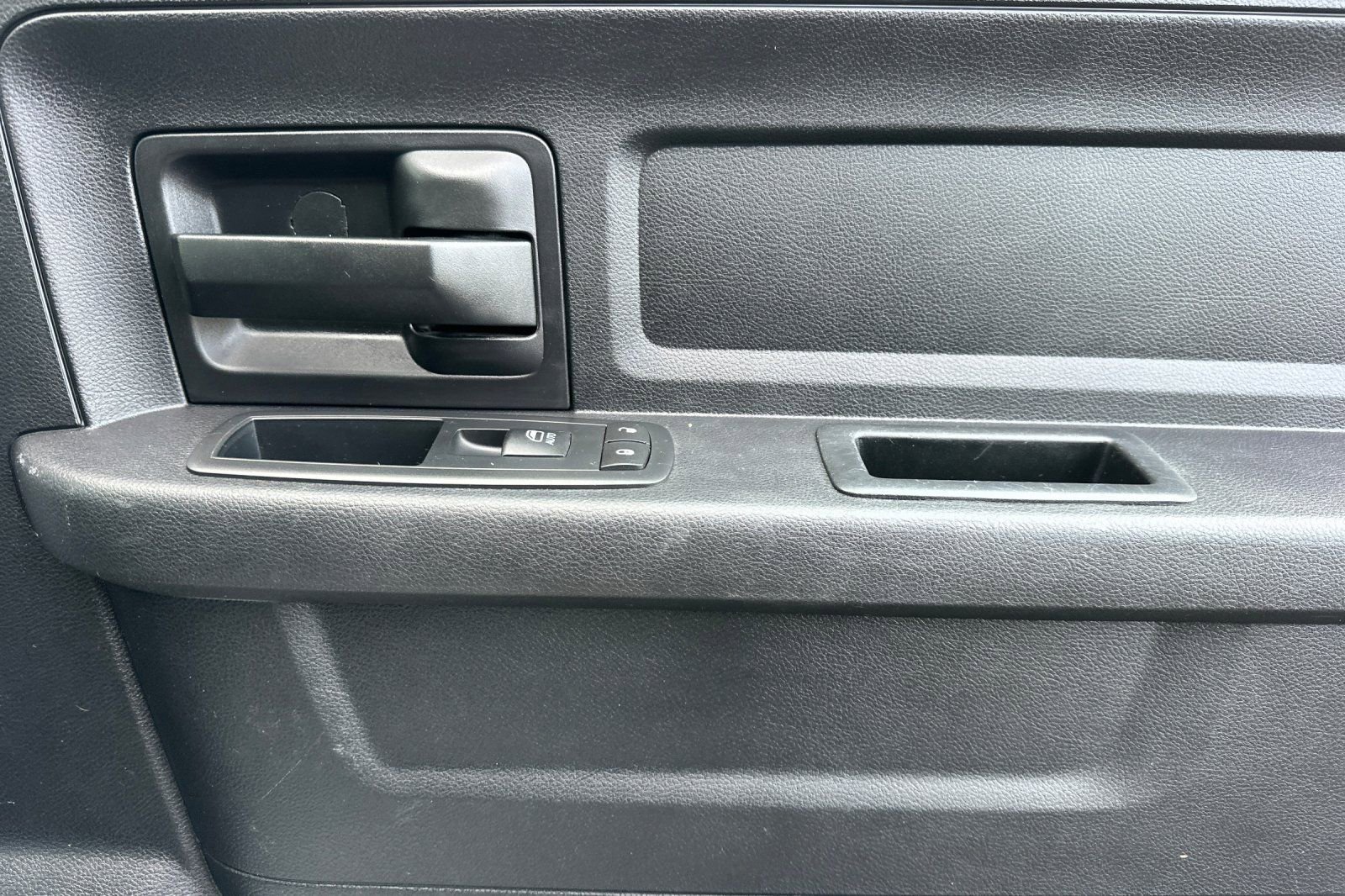 Used 2016 RAM 1500 Express AWD/4WD image 18