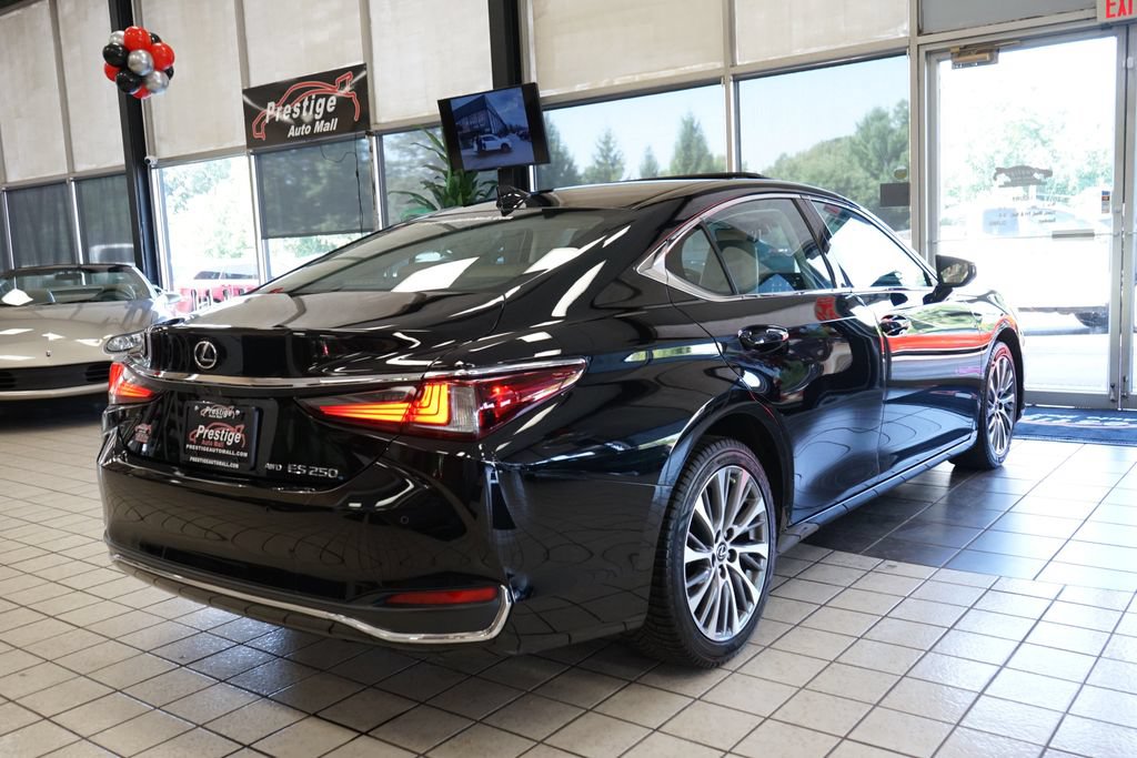 Used 2021 Lexus ES 250 w/ Premium Package AWD/4WD image 16