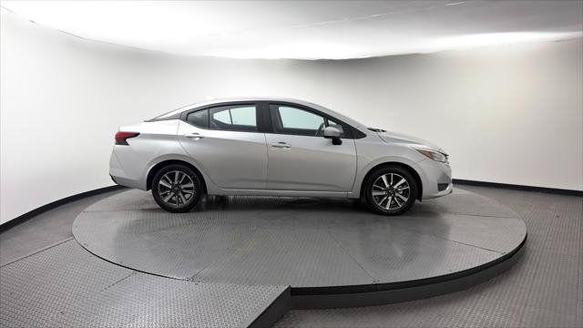 Used 2025 Nissan Versa SV FWD image 9