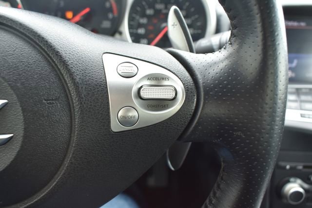 Used 2010 Nissan 370Z Touring w/ Sport Pkg image 24