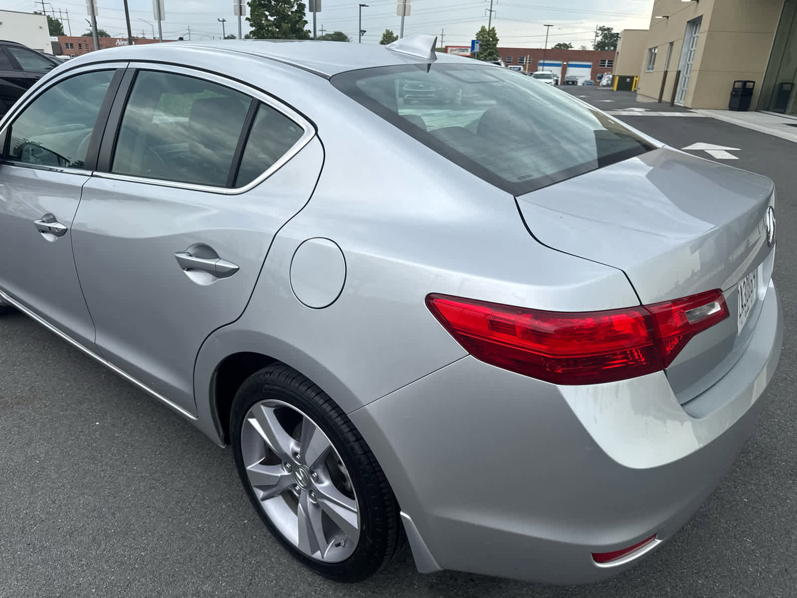 Used 2014 Acura ILX w/ Premium Package FWD image 15