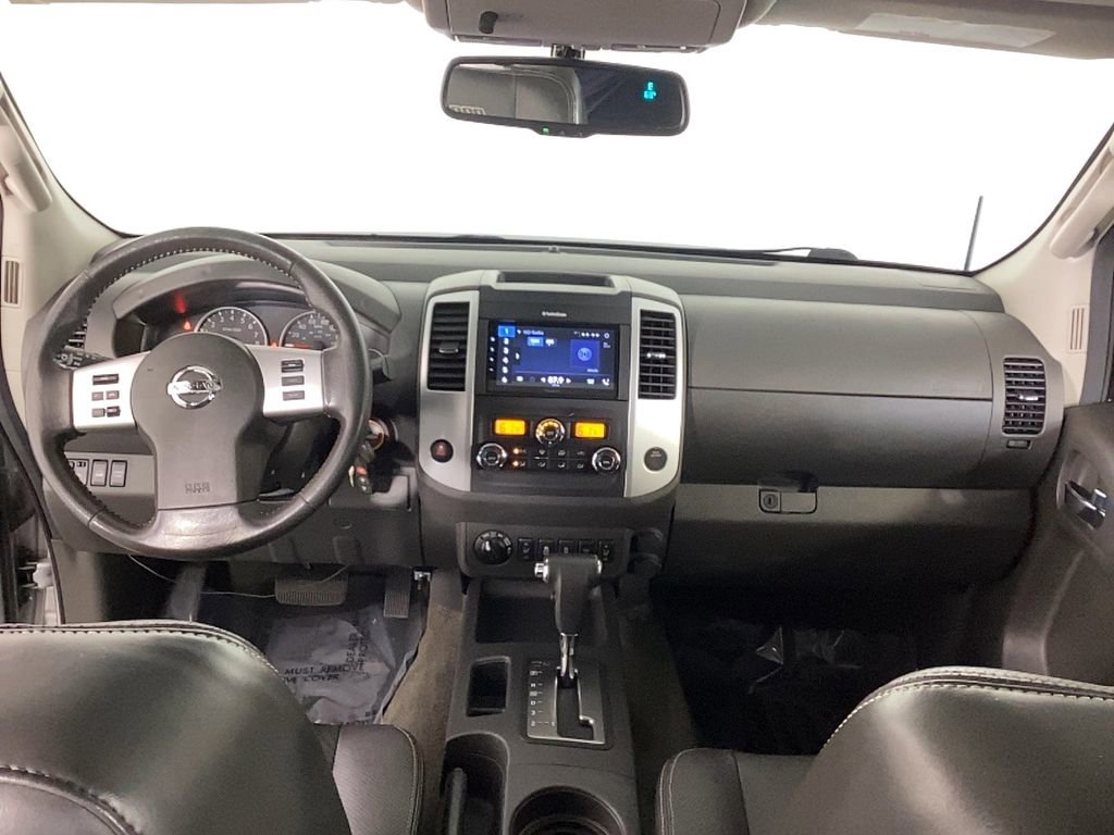 Used 2015 Nissan Frontier PRO-4X image 24