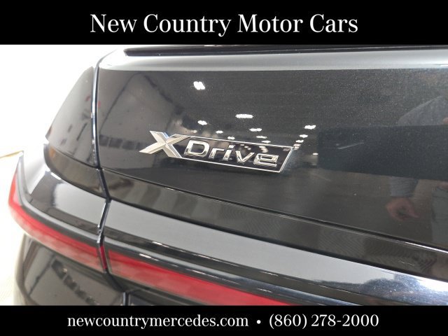 Used 2024 BMW 740i xDrive w/ M Sport Professional Package AWD/4WD image 8