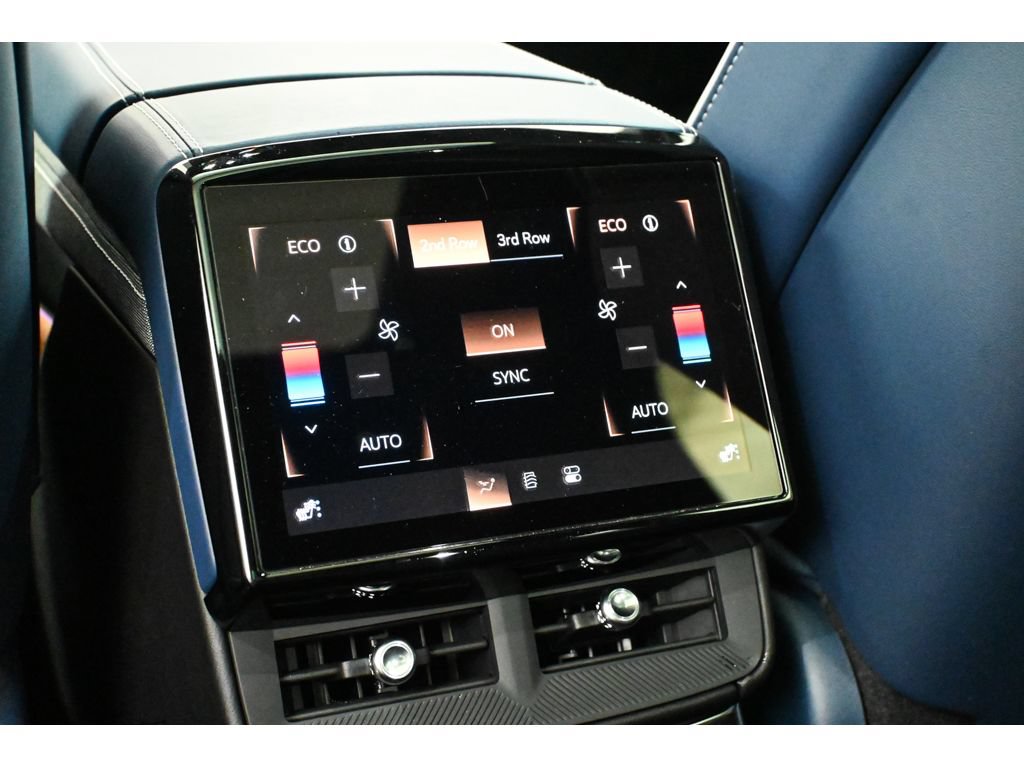 New 2026 Cadillac Vistiq Premium Luxury AWD/4WD image 15