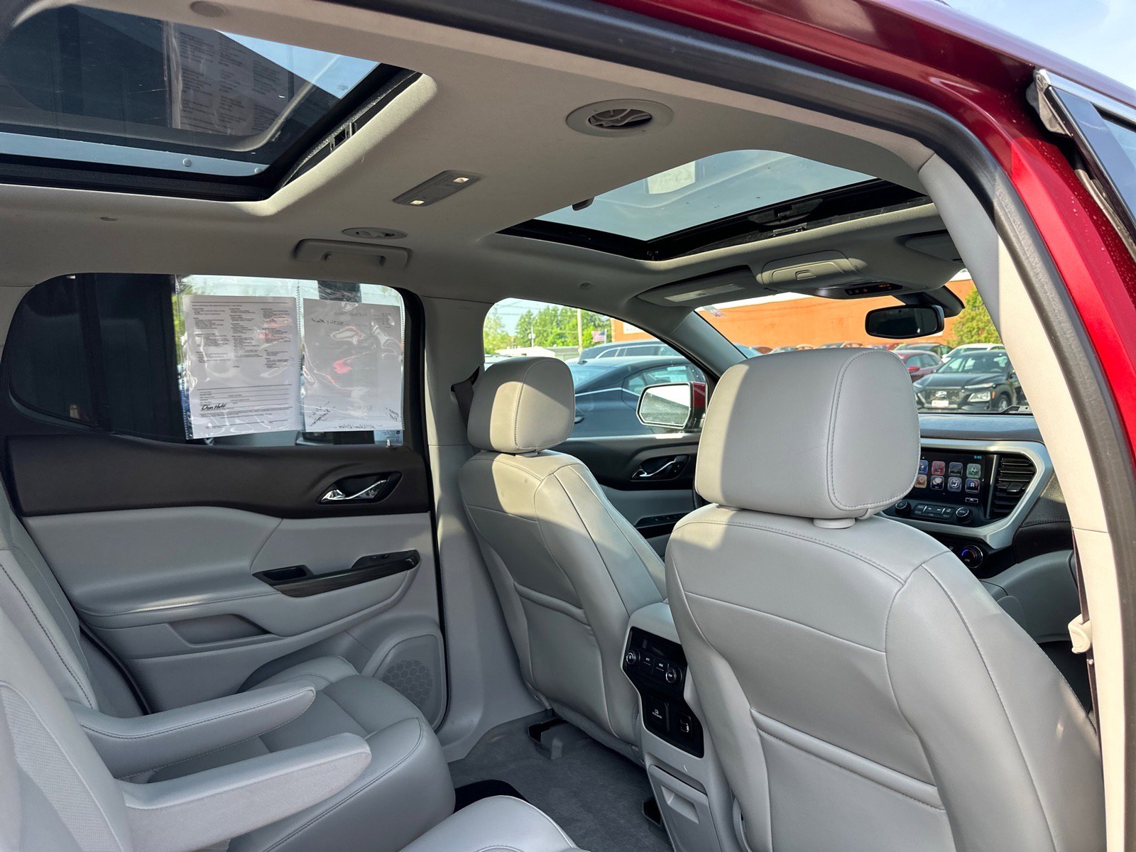 Used 2017 GMC Acadia SLT AWD/4WD image 20