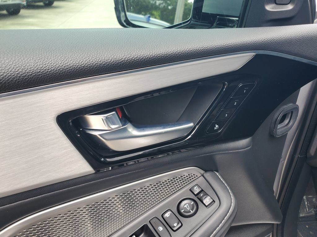 Certified 2024 Acura MDX w/ Technology Package FWD image 22