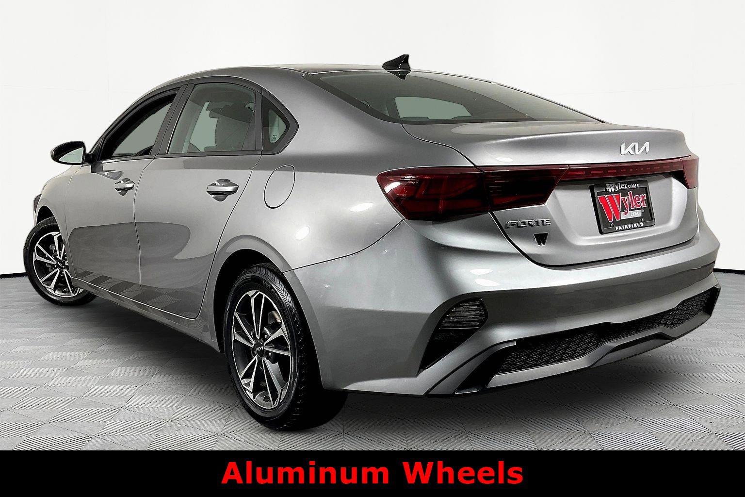 Certified 2023 Kia Forte LXS image 4