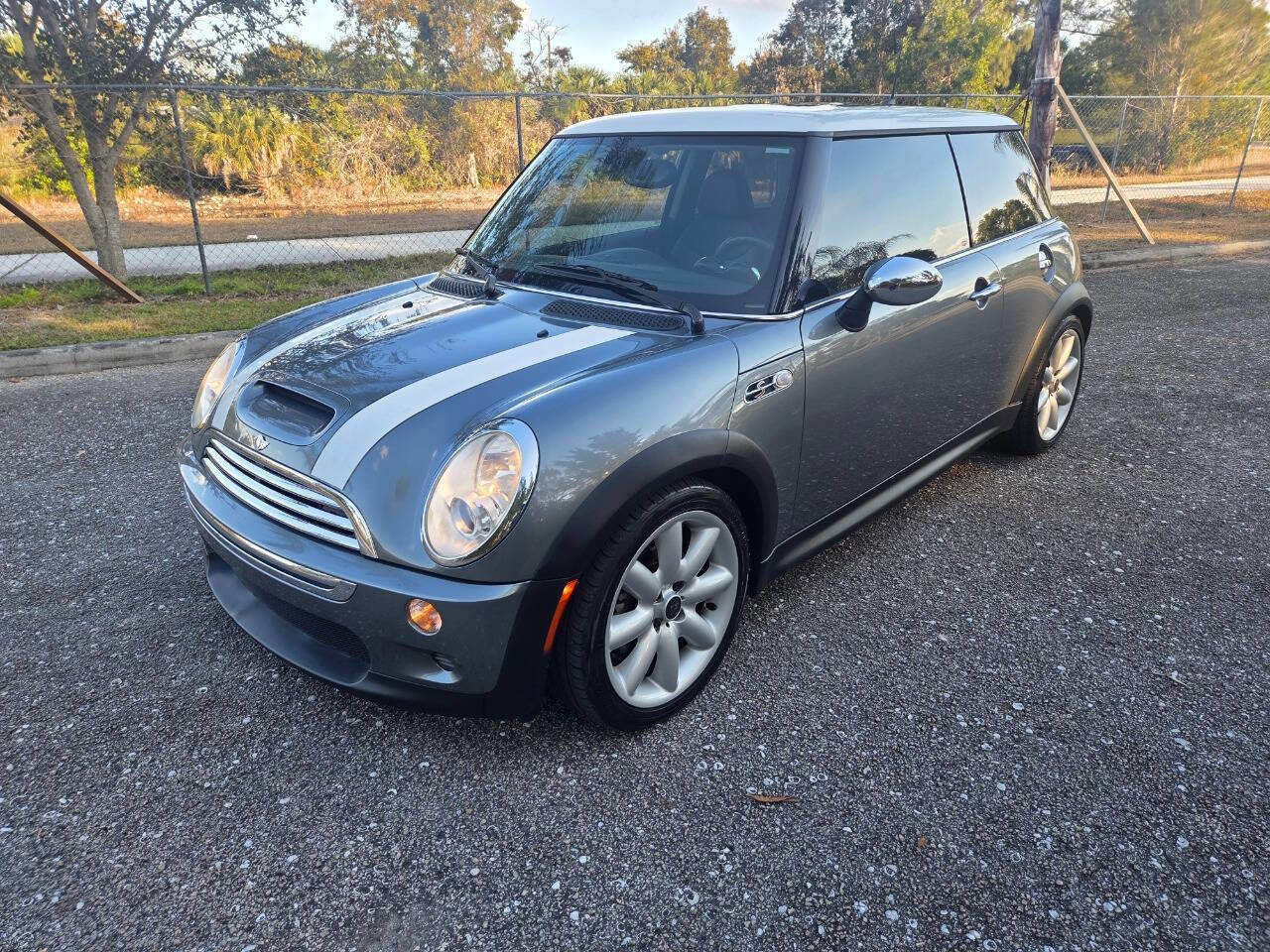 Used 2006 MINI Cooper S image 1