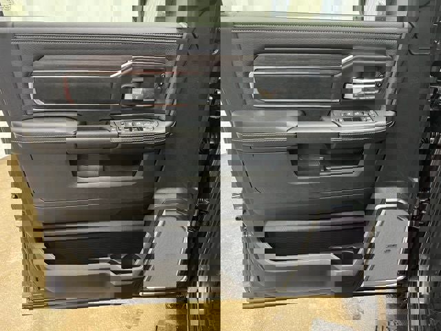 New 2026 RAM 2500 Laramie AWD/4WD image 14