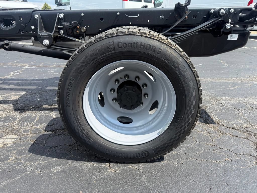 New 2026 Ford F450 XL w/ Snow Plow Prep Package RWD image 33