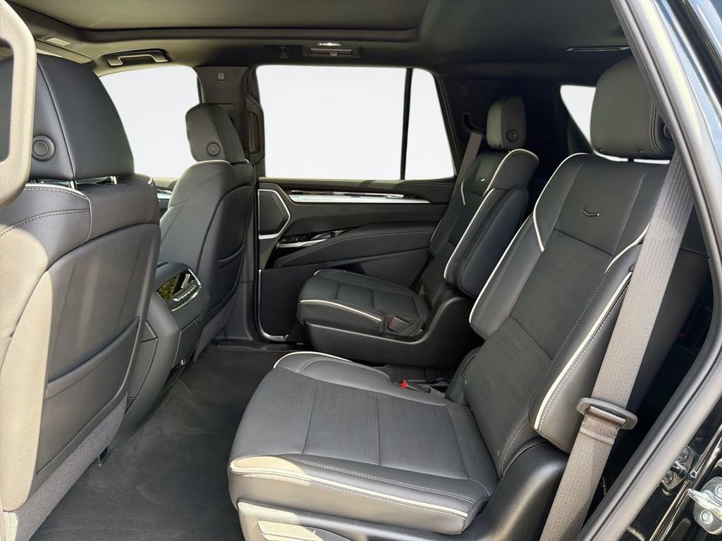 Certified 2026 Cadillac Escalade Luxury RWD image 26