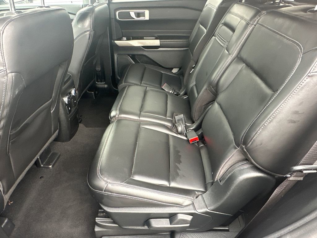 Certified 2023 Ford Explorer XLT w/ Equipment Group 202A AWD/4WD image 21