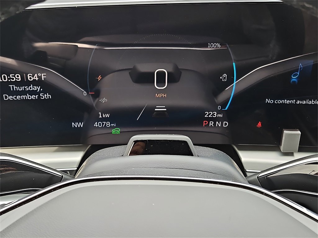 New 2024 Cadillac Lyriq Luxury image 27