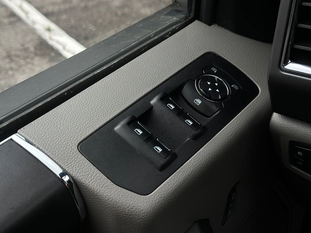 Used 2016 Ford F150 XLT w/ Trailer Tow Package image 10