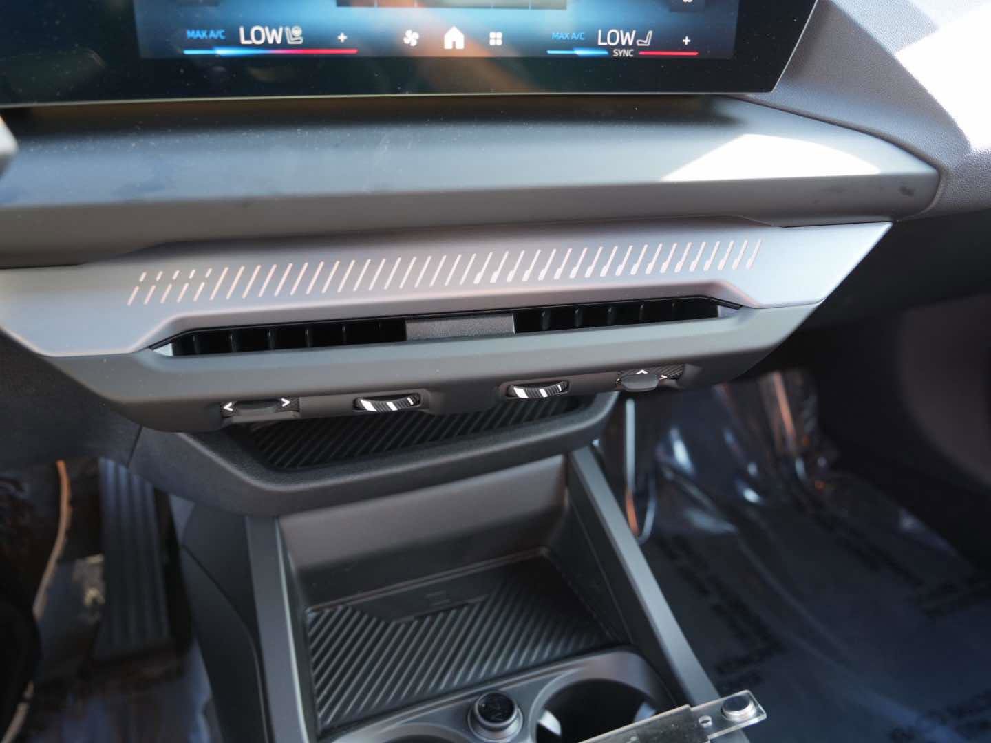 New 2026 BMW 228i xDrive 228 xDrive AWD w/ Technology Package image 21