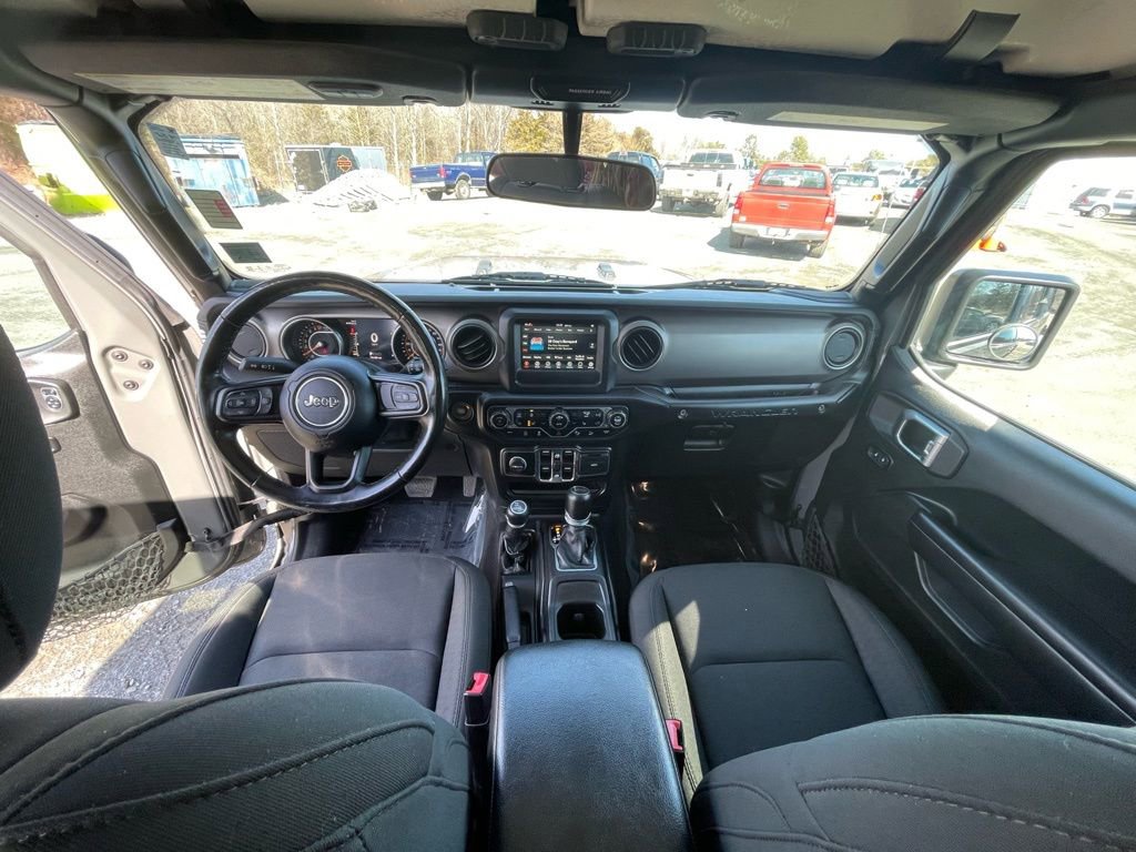Used 2020 Jeep Wrangler Unlimited Sport image 3