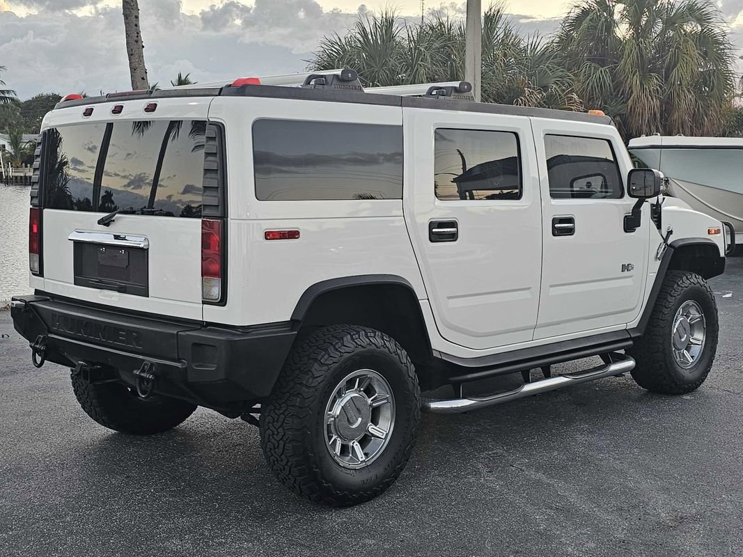 Used 2005 HUMMER H2 w/ Preferred Equipment Group image 11