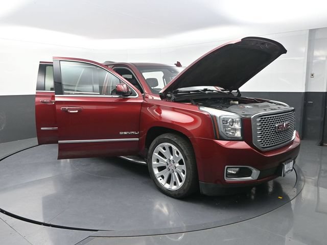 Used 2016 GMC Yukon XL Denali w/ Open Road Package AWD/4WD image 33