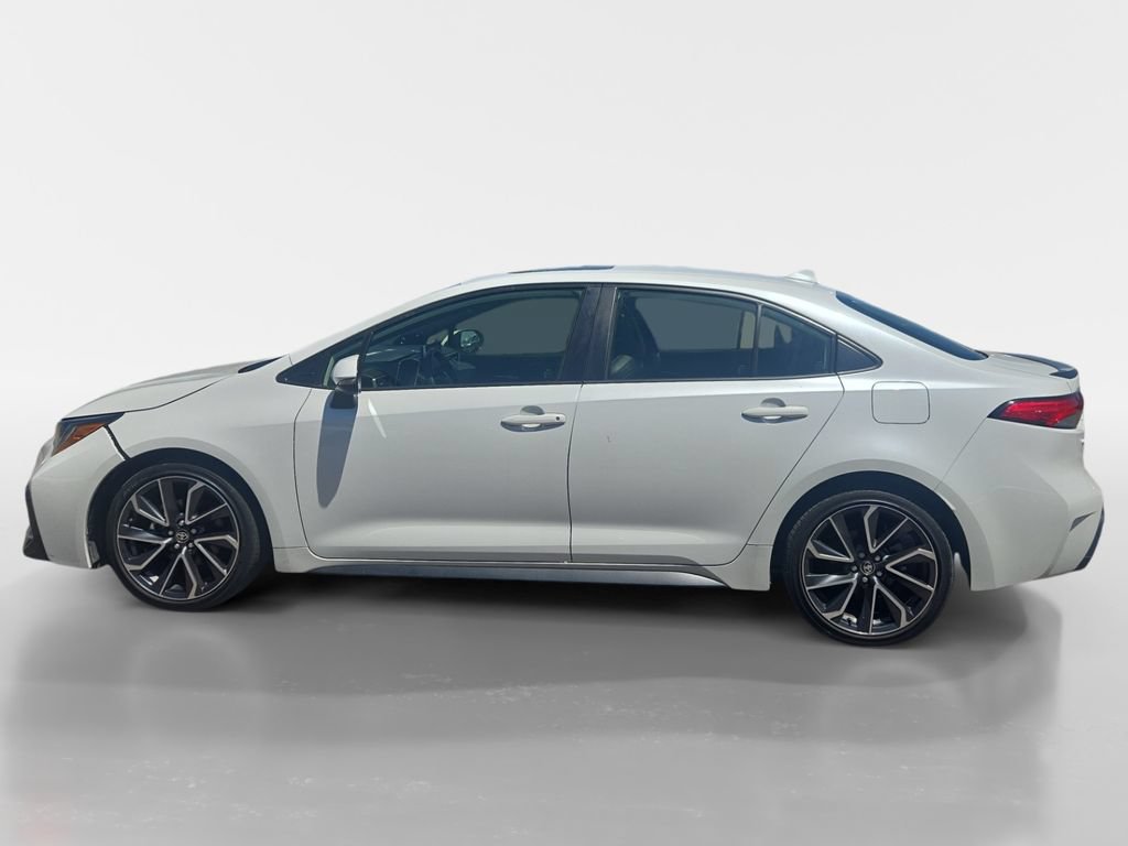 Used 2020 Toyota Corolla XSE FWD image 2