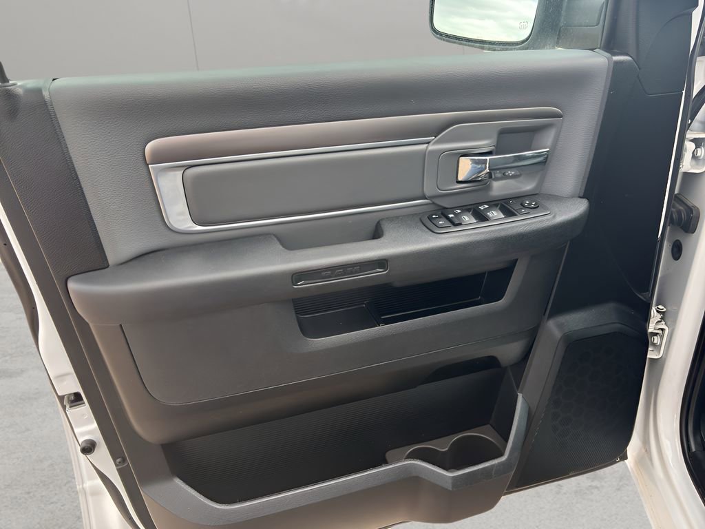 Used 2022 RAM 1500 Classic SLT w/ Protection Group image 28