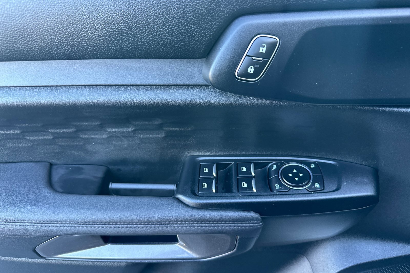 New 2025 Ford Ranger XLT w/ Black Appearance Package image 11