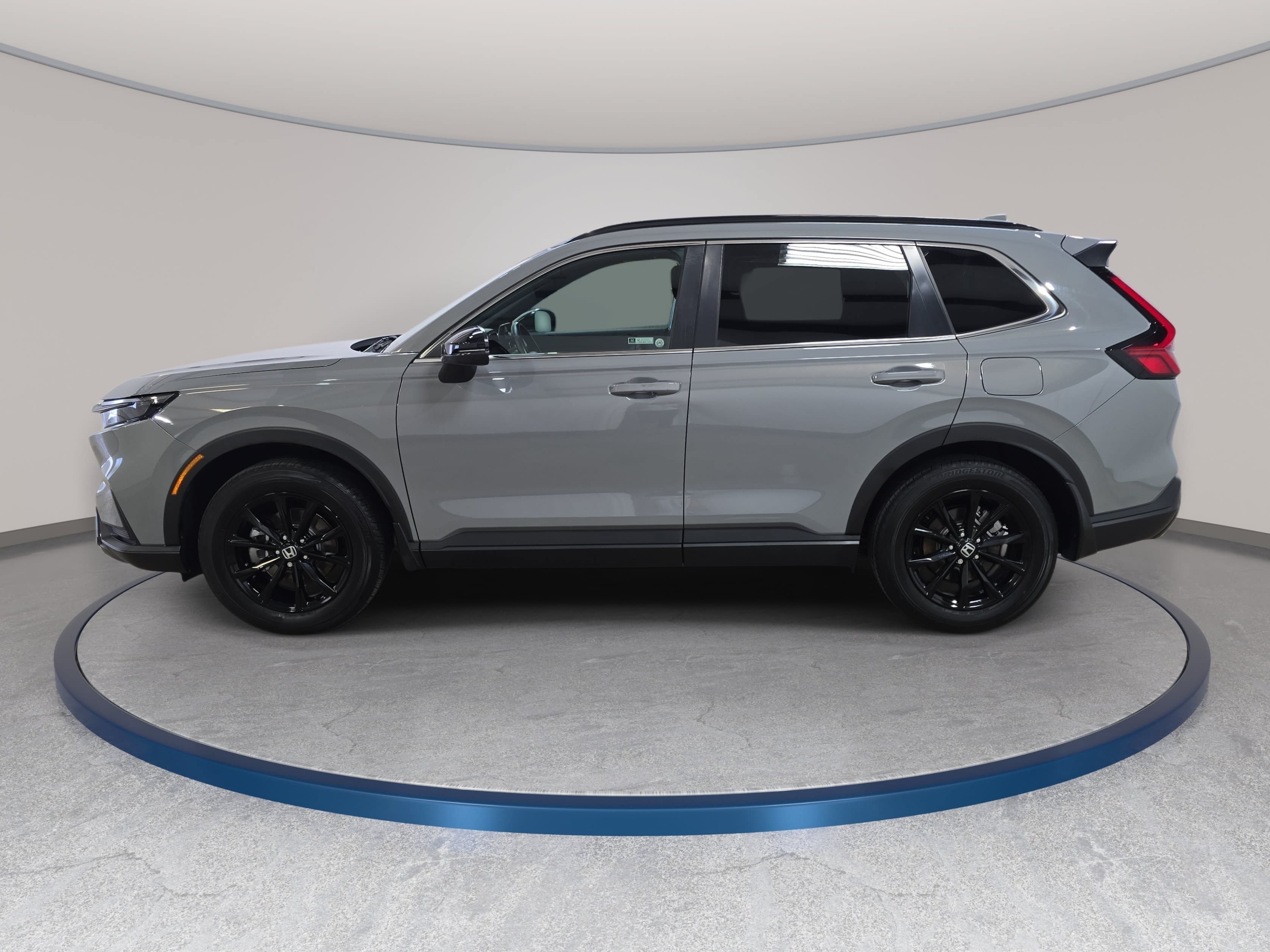 Used 2025 Honda CR-V Sport image 9