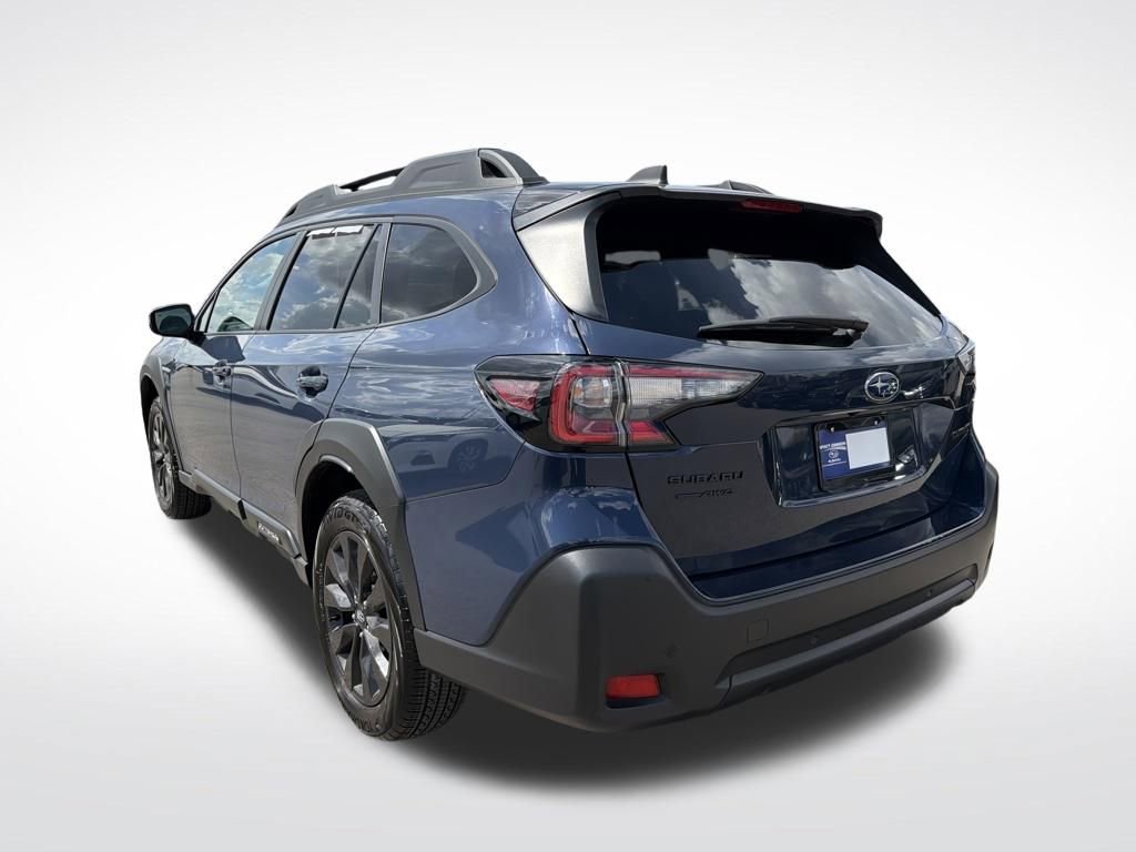 Used 2025 Subaru Outback Onyx Edition w/ Tech Package 3 image 4