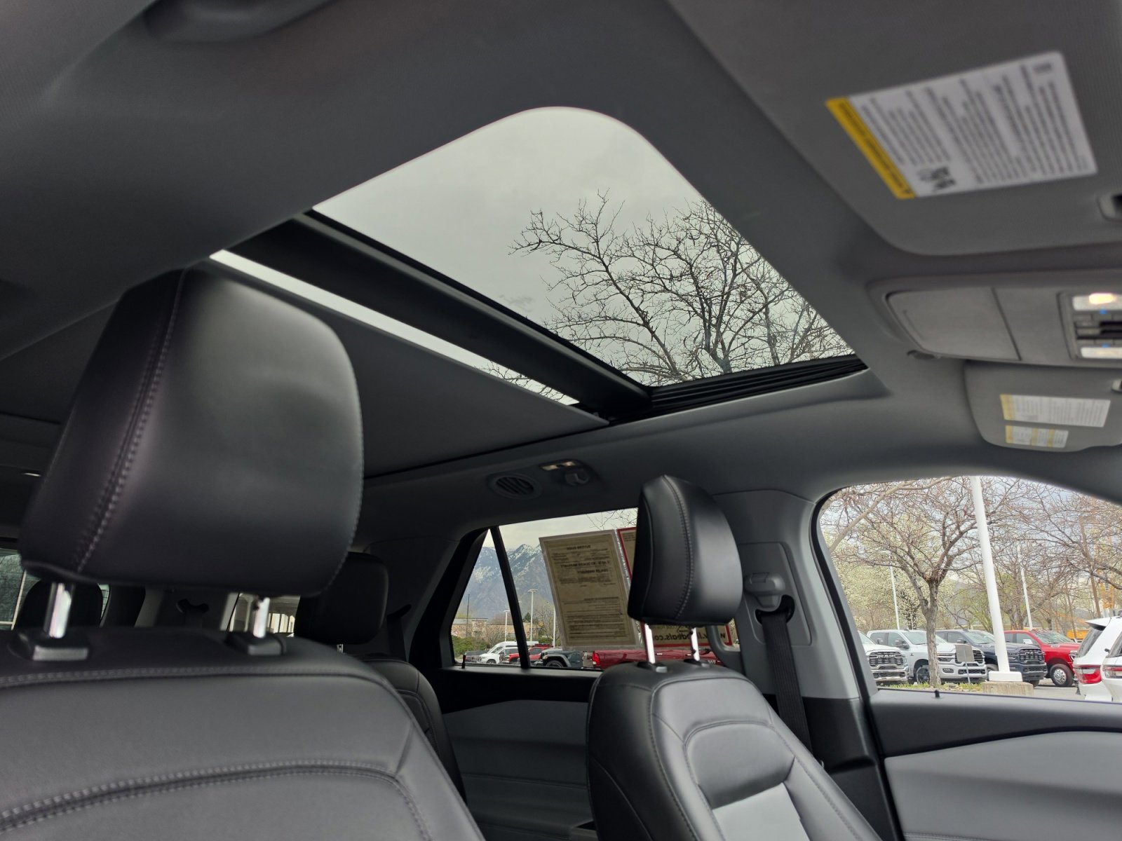 Used 2024 Ford Explorer XLT w/ Equipment Group 202A image 36