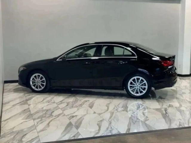 Used 2022 Mercedes-Benz A 220 image 40