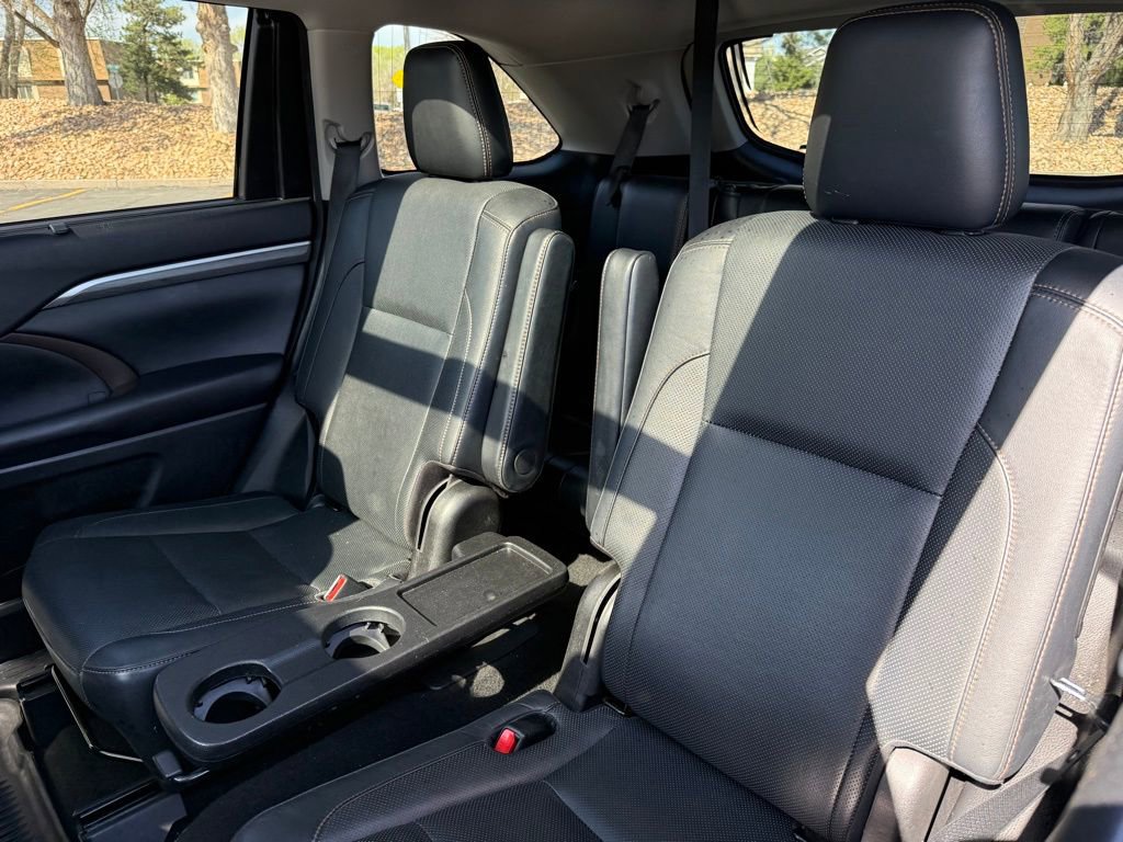 Used 2018 Toyota Highlander Limited Platinum image 15