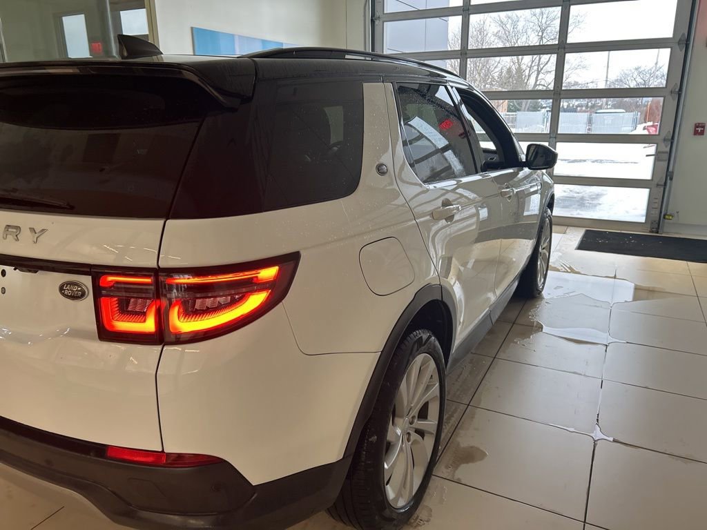 Used 2020 Land Rover Discovery Sport S image 16