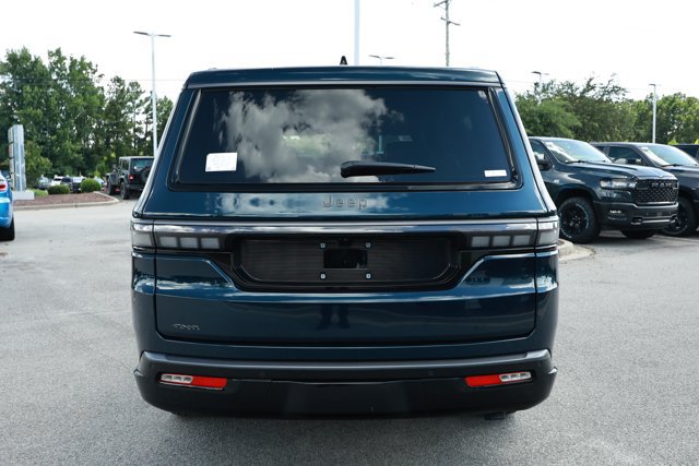 New 2026 Jeep Grand Wagoneer L Limited AWD/4WD image 7