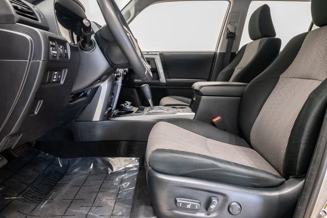 Used 2024 Toyota 4Runner SR5 AWD/4WD image 11