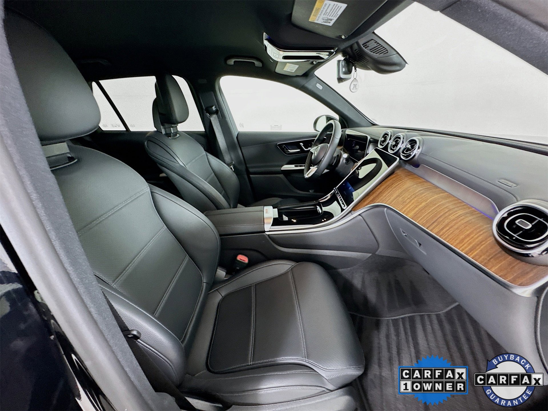 Certified 2024 Mercedes-Benz GLC 300 4MATIC image 29