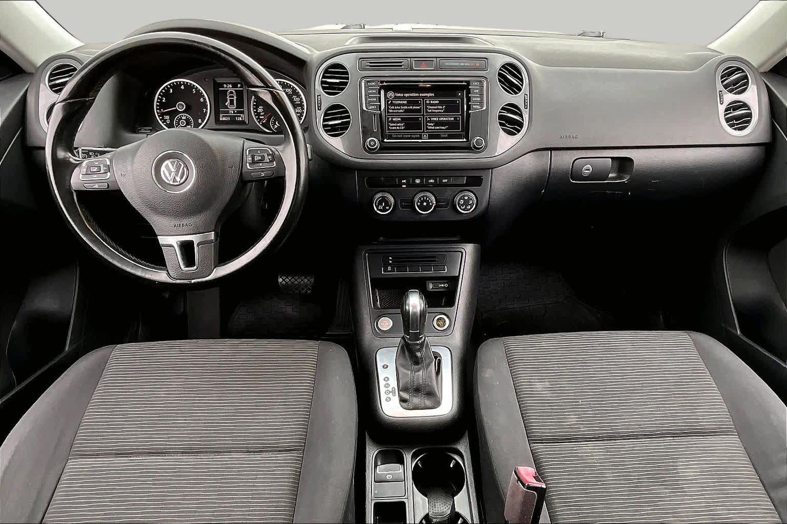 Used 2017 Volkswagen Tiguan Limited FWD image 16