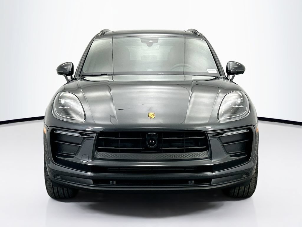 Used 2026 Porsche Macan AWD/4WD image 10