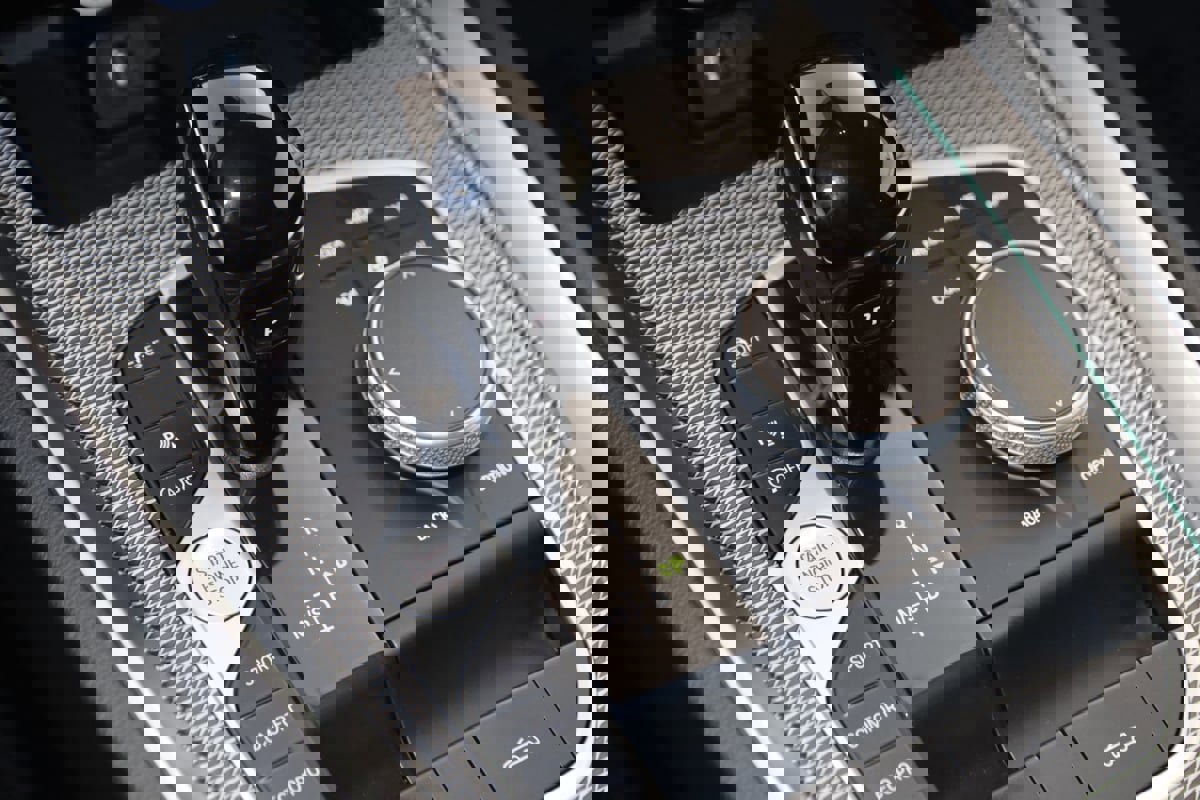 Used 2022 BMW Z4 M40i w/ Premium Package image 7