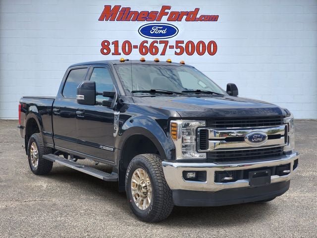 Used 2019 Ford F250 XLT w/ XLT Premium Package AWD/4WD image 2