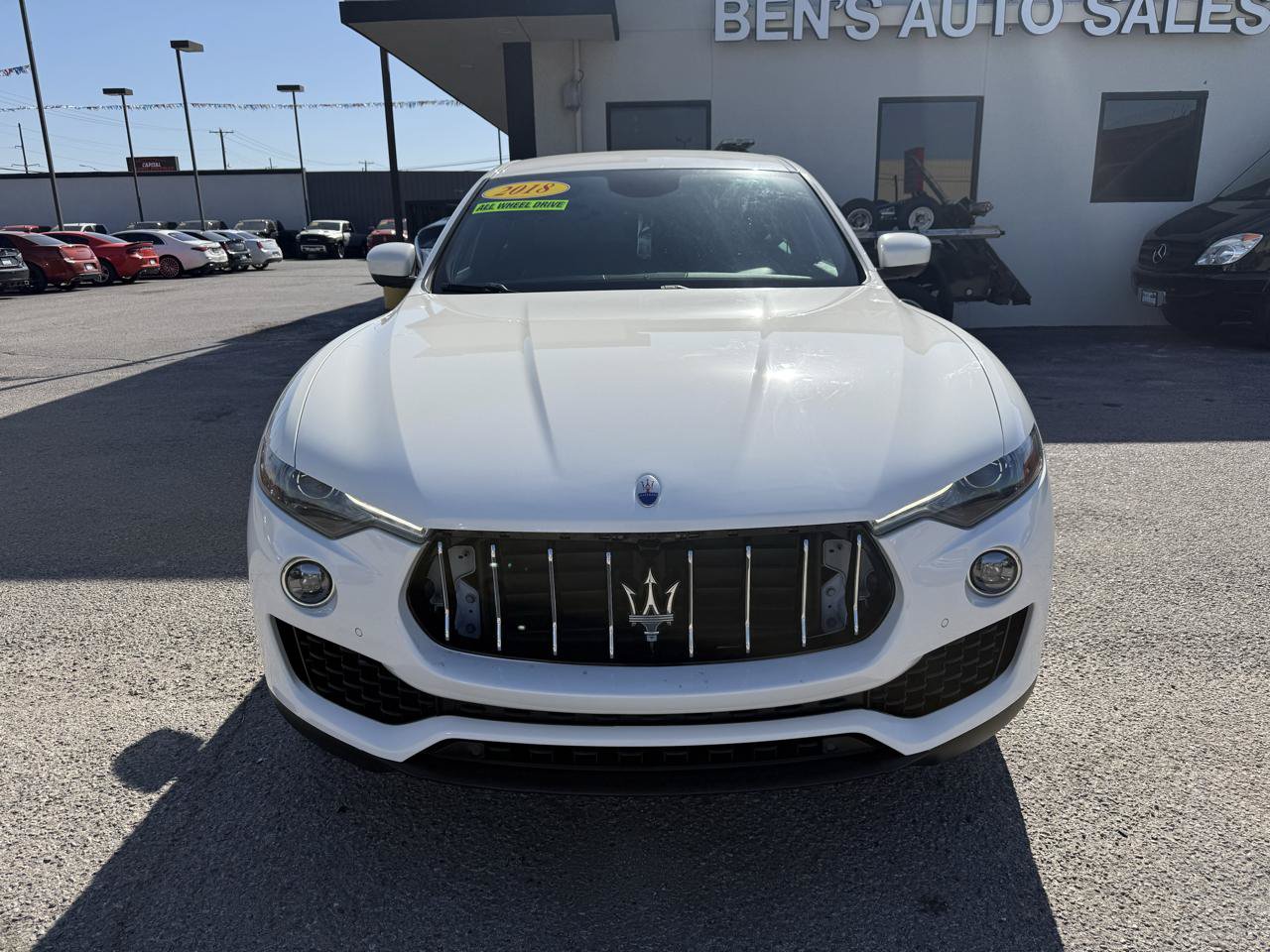 Used 2018 Maserati Levante AWD/4WD image 4