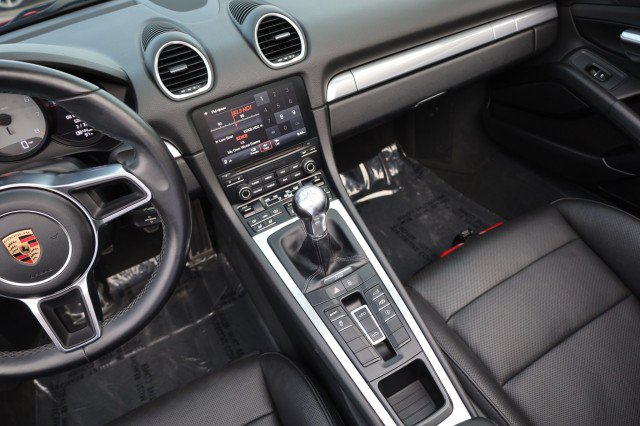 Used 2017 Porsche 718 Boxster S RWD image 33